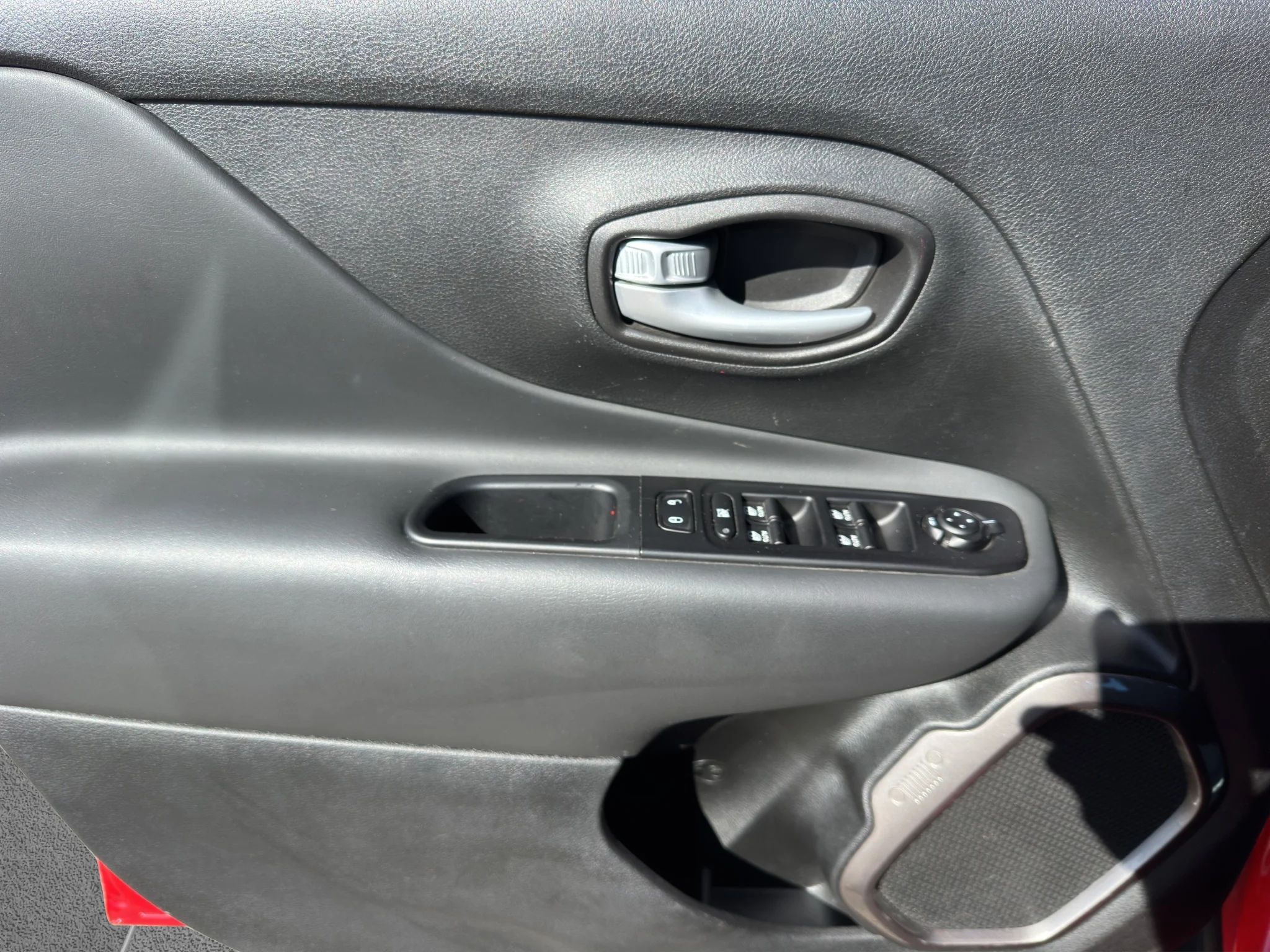 Jeep Renegade 1.6 MJT LIMITED 2023 — foto 11 di 21