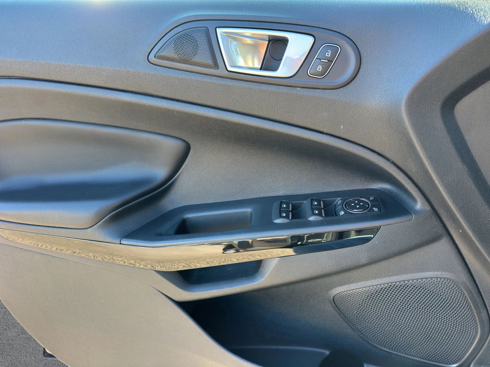 Ford EcoSport 1.0 EcoBoost 125 Cv. Automatic Titanium 2018 — foto 12 di 21