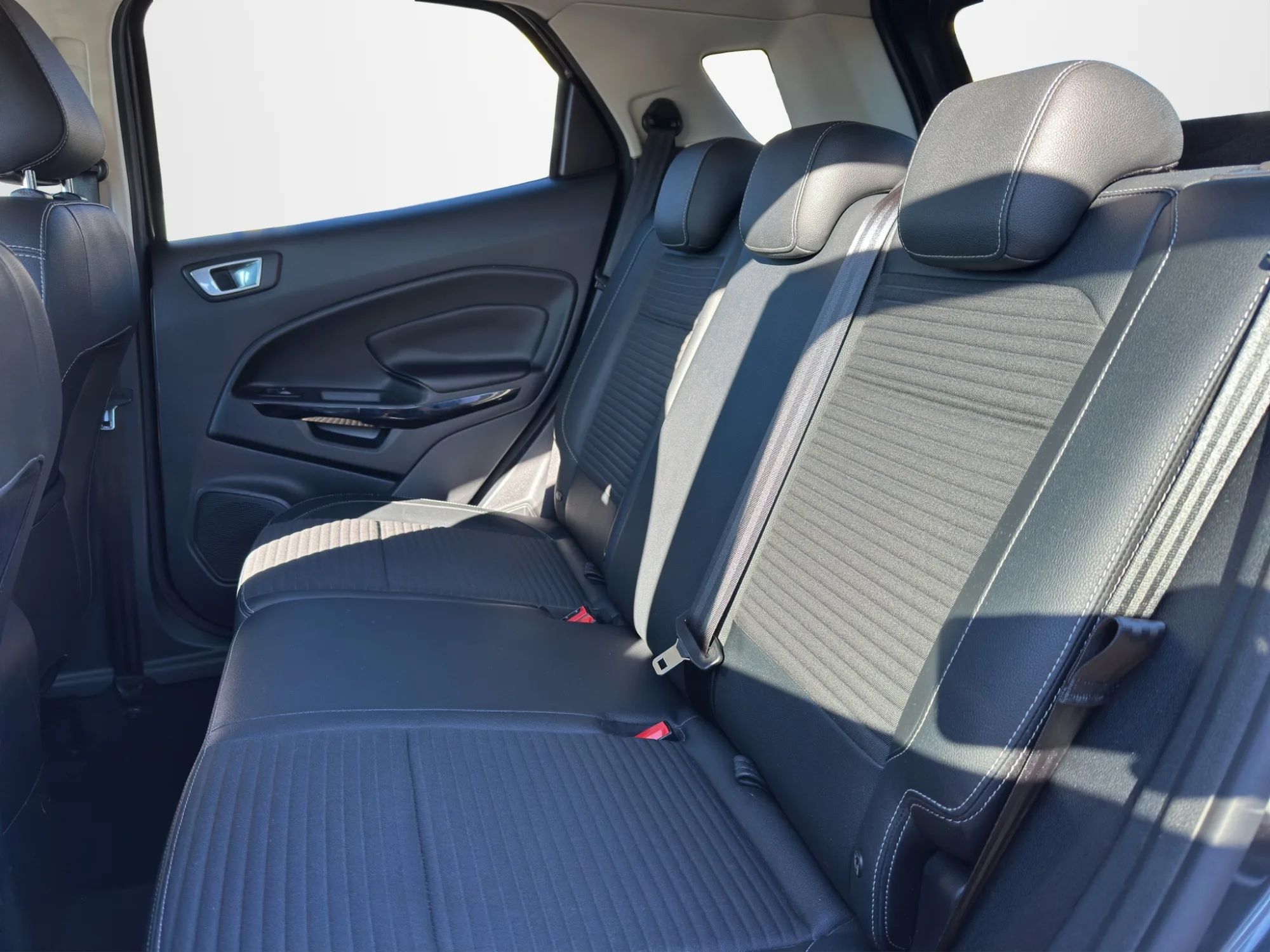 Ford EcoSport 1.0 EcoBoost 125 Cv. Automatic Titanium 2018 — foto 13 di 21