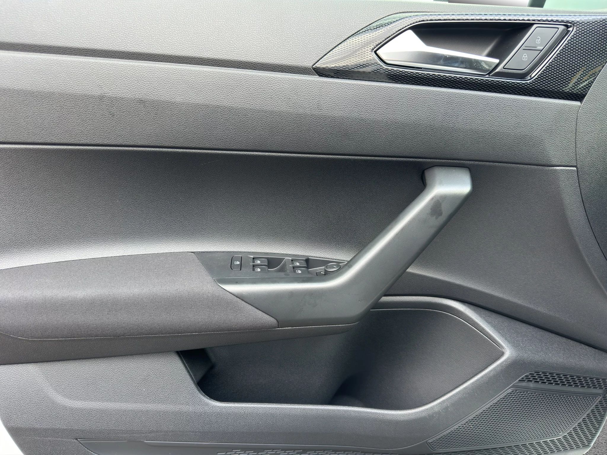 Volkswagen Taigo 1.0 TSI EDITION PLUS 2025 — foto 12 di 20