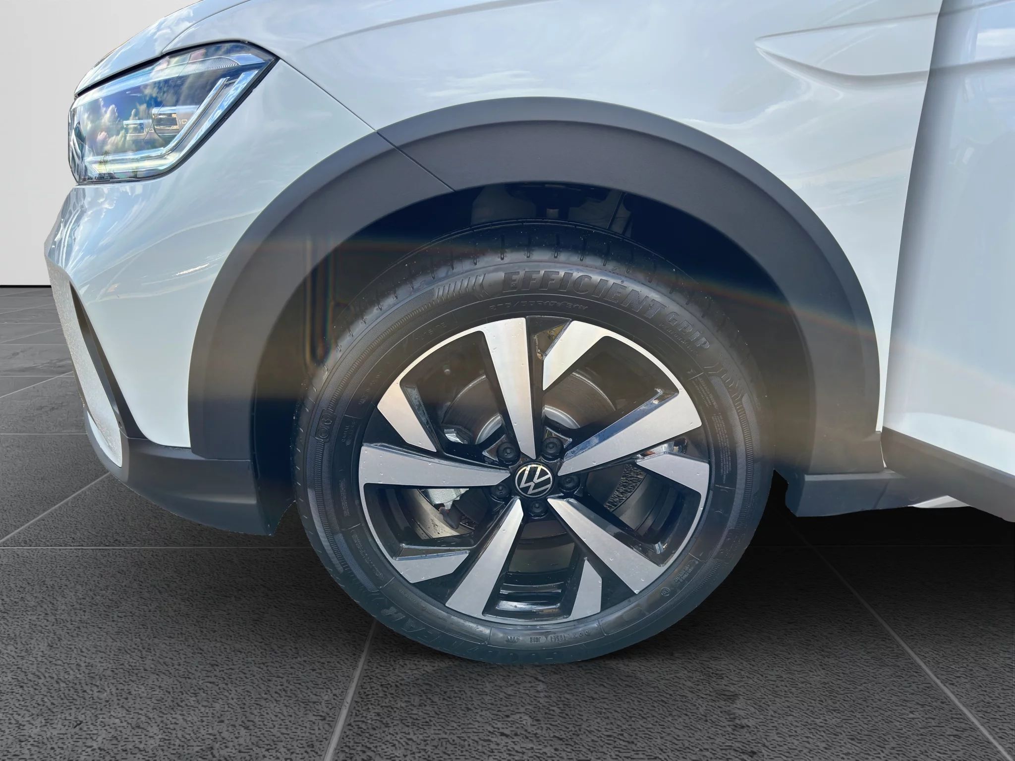 Volkswagen Taigo 1.0 TSI EDITION PLUS 2025 — foto 19 di 20