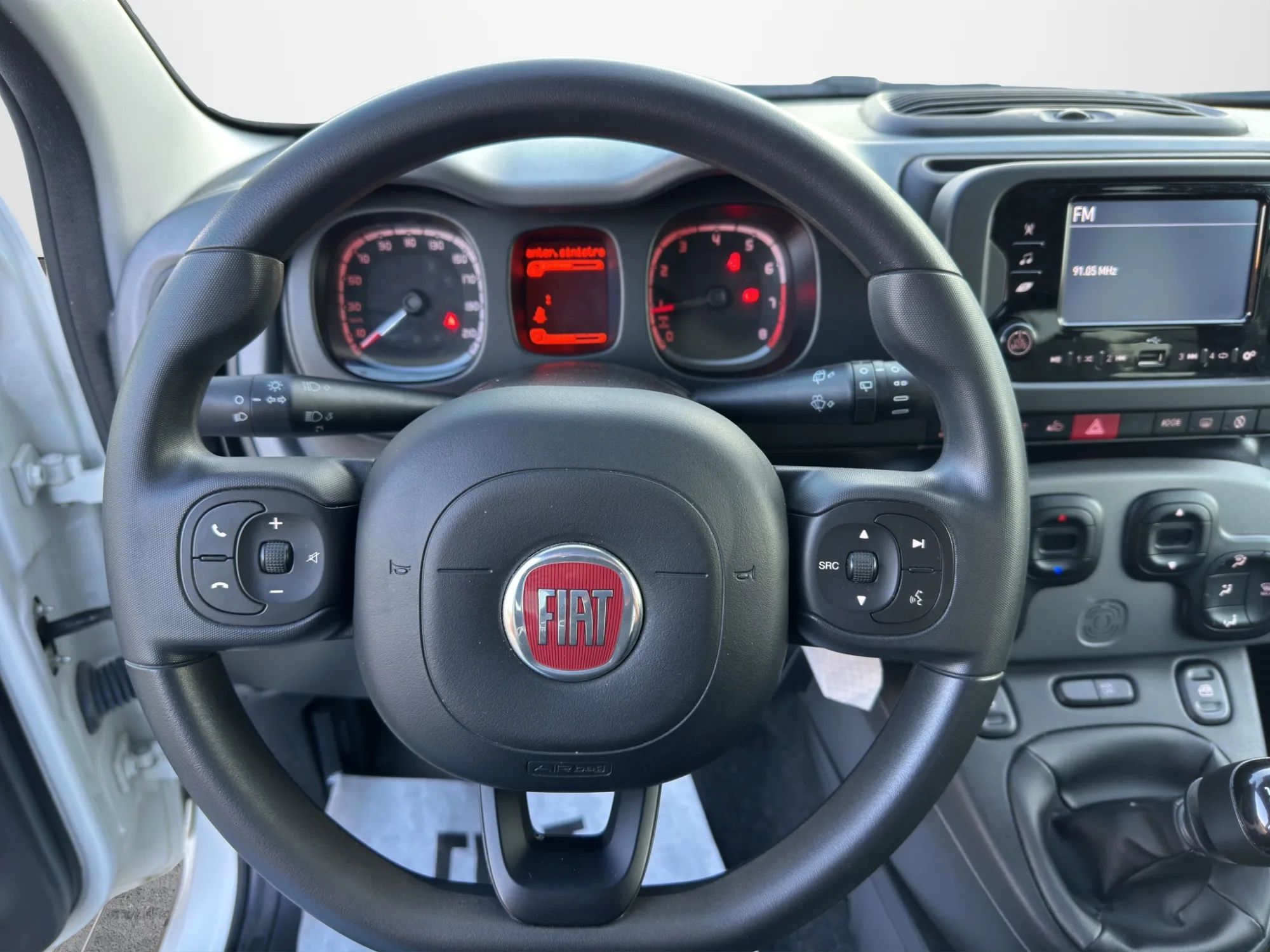 Fiat Panda 1.0 70 Cv. Hybrid City Life 2022 — foto 9 di 20