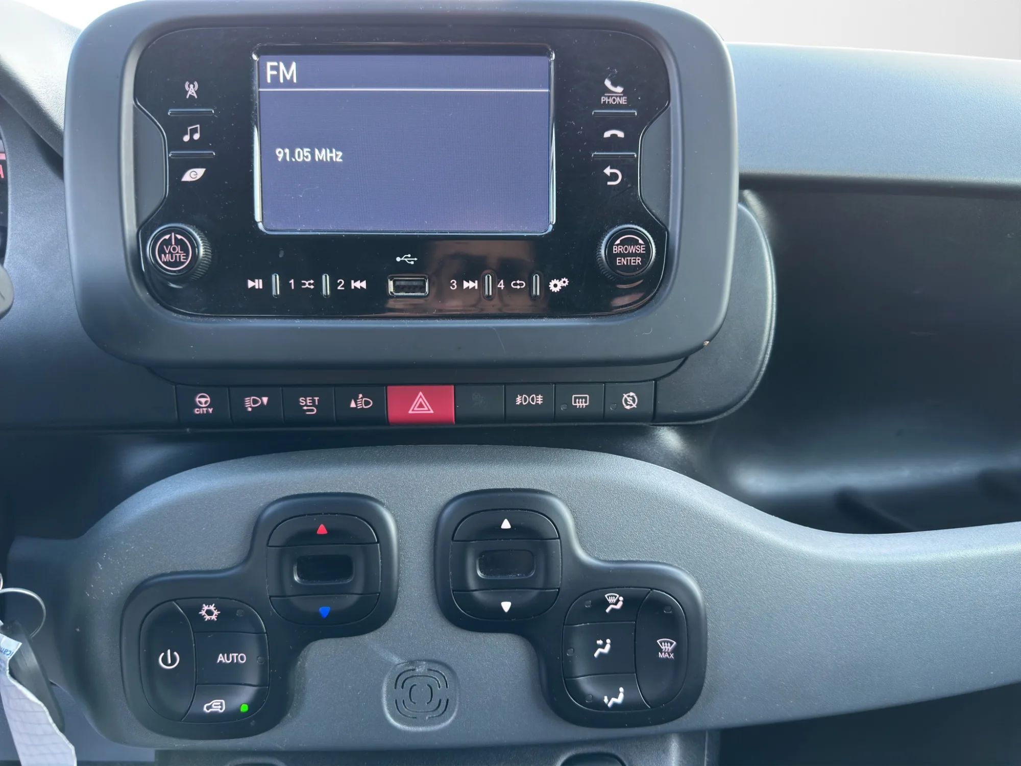 Fiat Panda 1.0 70 Cv. Hybrid City Life 2022 — foto 15 di 20