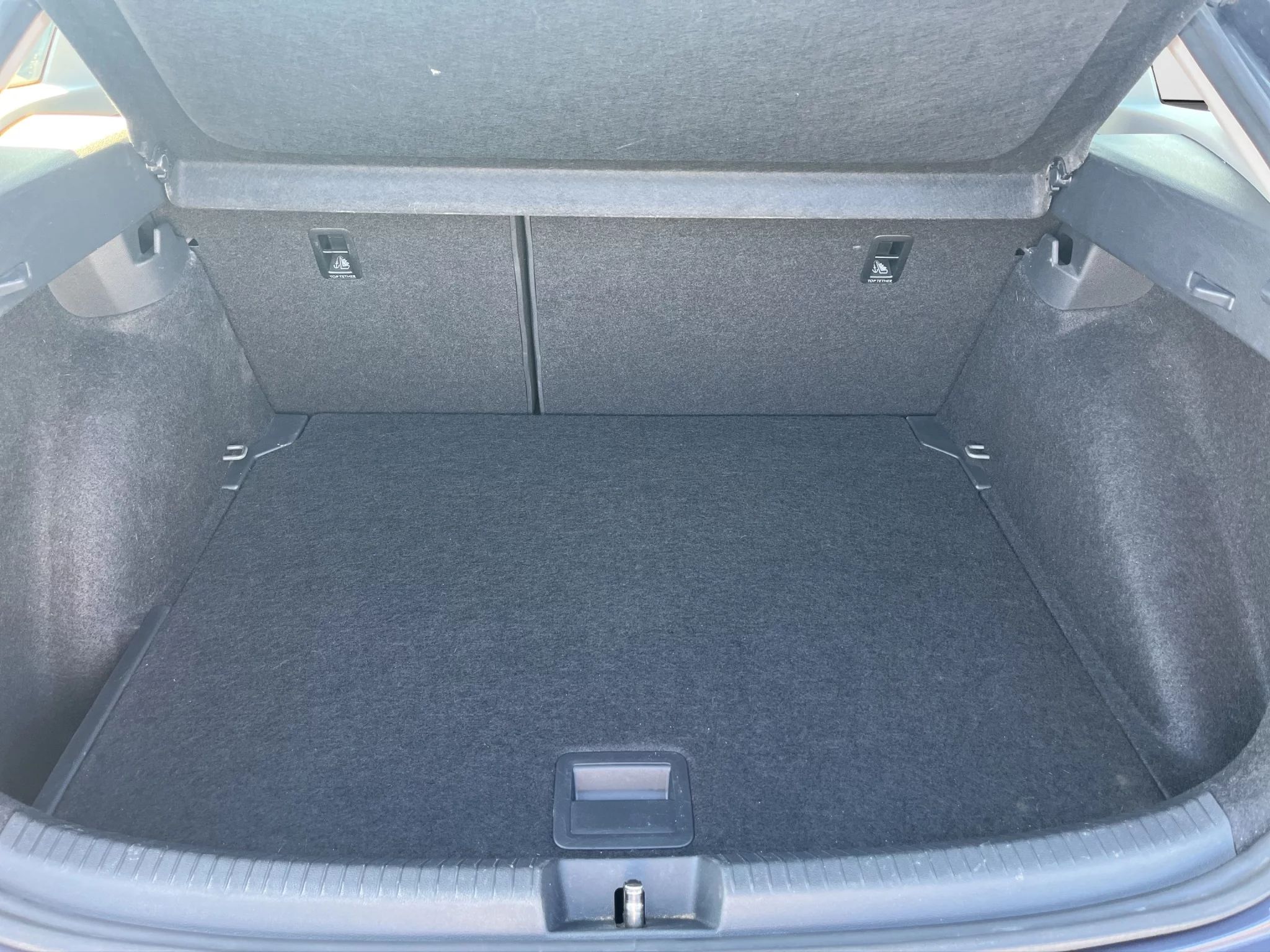 Volkswagen Taigo 1.0 TSI DSG LIFE 2022 — foto 19 di 21