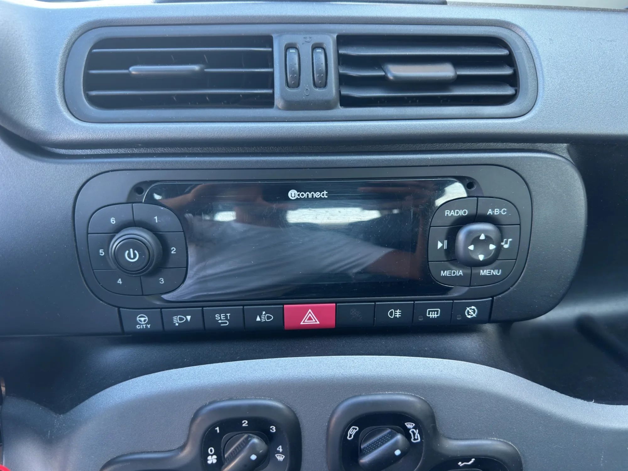 Fiat Panda Fiat Panda 1.0 70 Cv. Hybrid City Life 2022 — foto 15 di 21