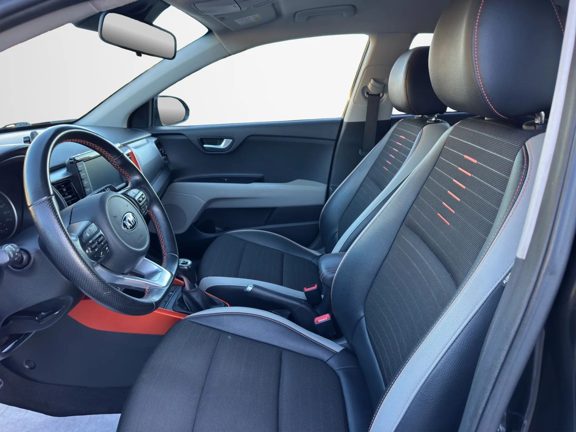 Kia Stonic T-Gdi 120 Cv. Energy 2018 — foto 8 di 21