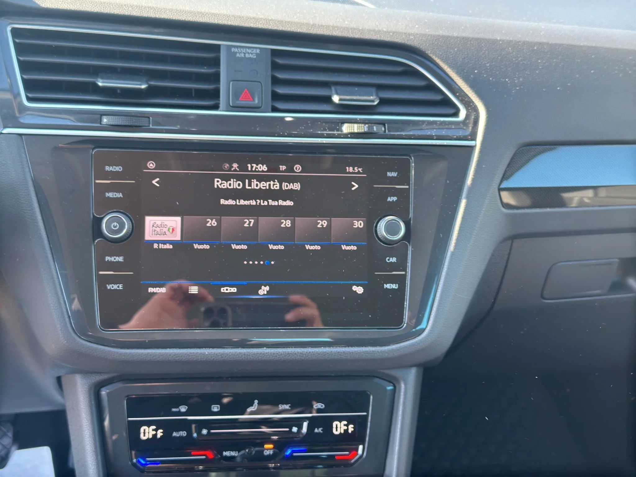 Volkswagen Tiguan 2.0 TDI LIFE 2021 — foto 14 di 21