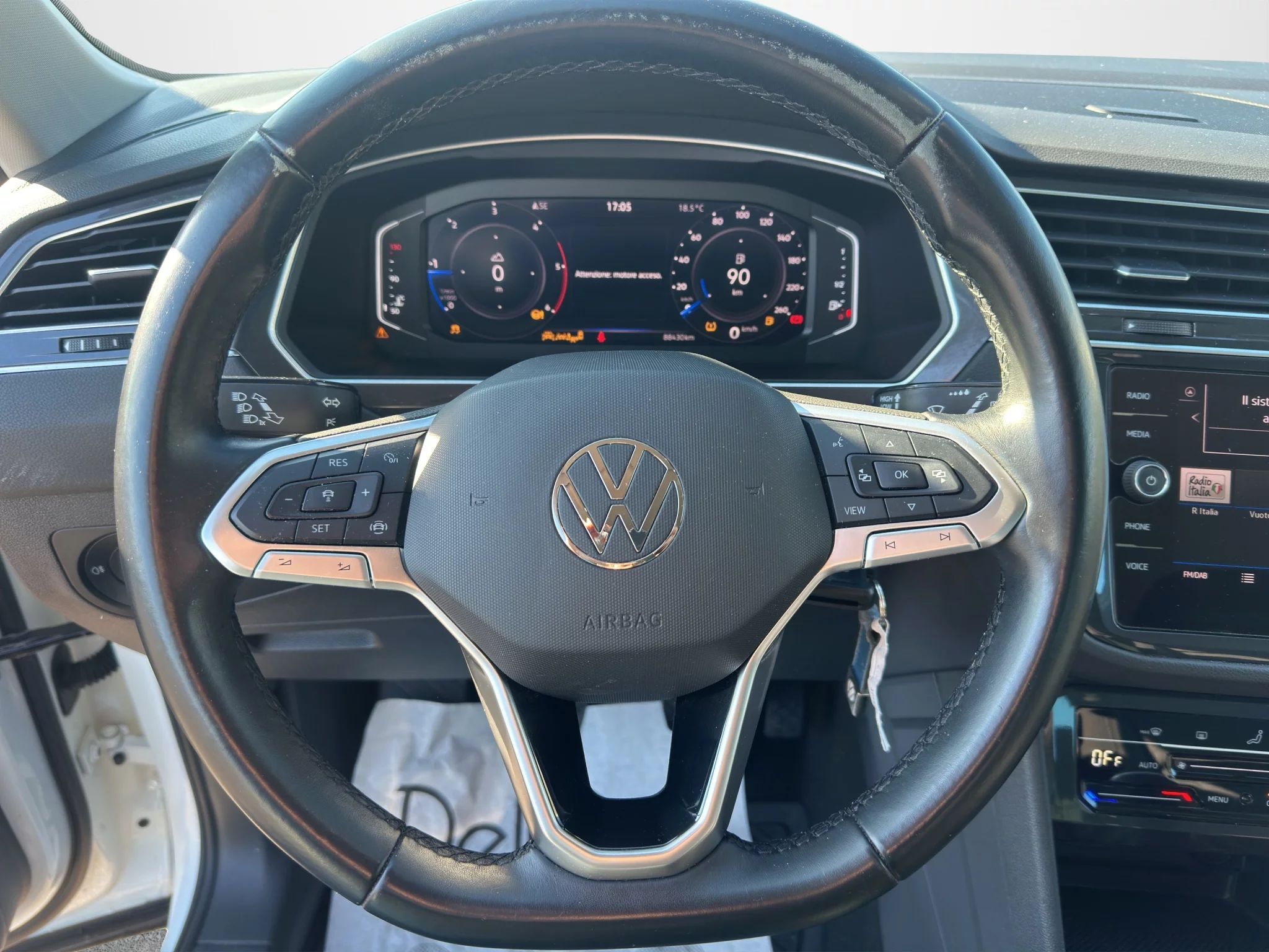 Volkswagen Tiguan 2.0 TDI LIFE 2021 — foto 9 di 21