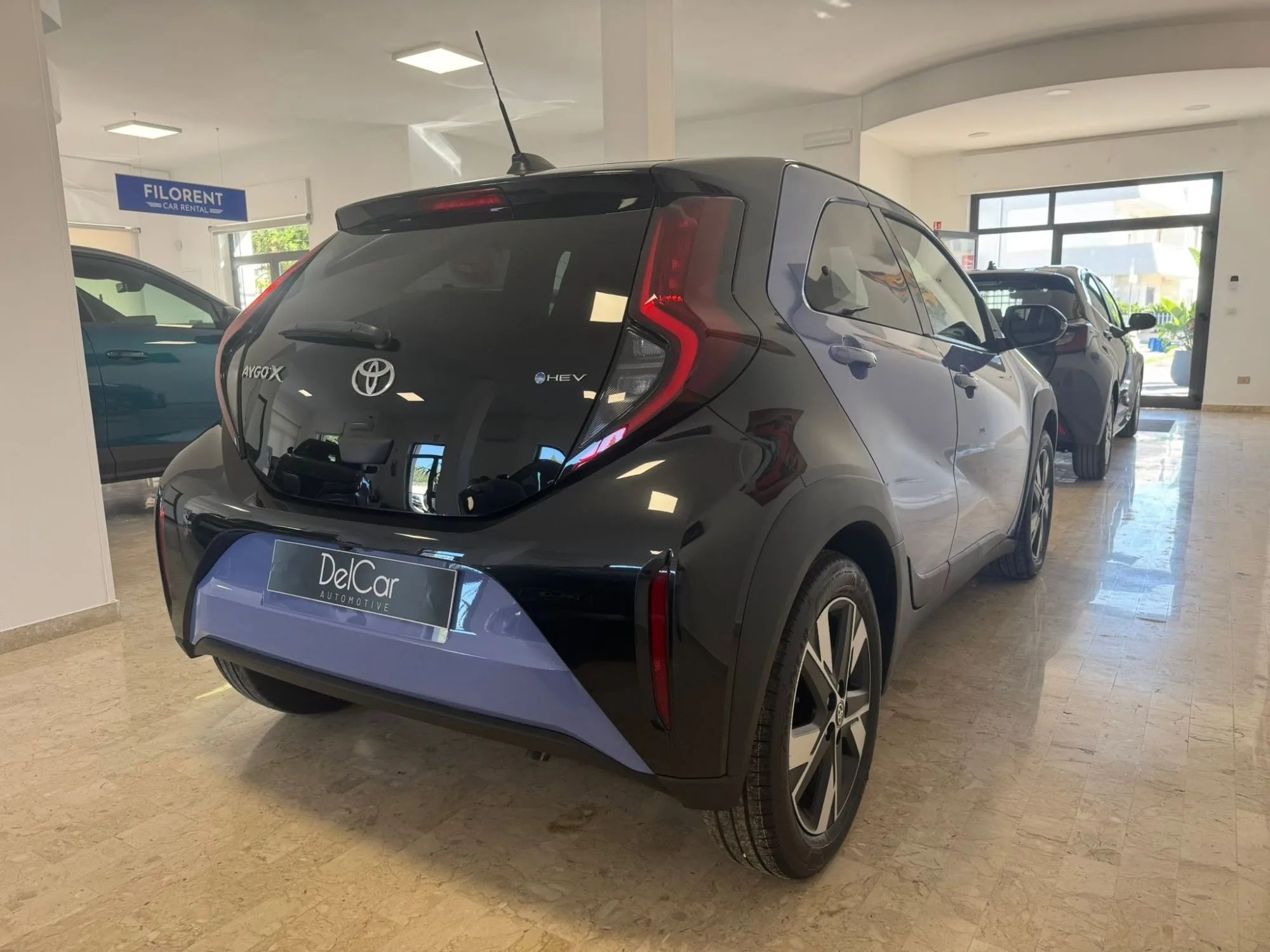 Toyota Aygo X ICON Full Hybrid MY26 115 Cv. 2026 — foto 3 di 10