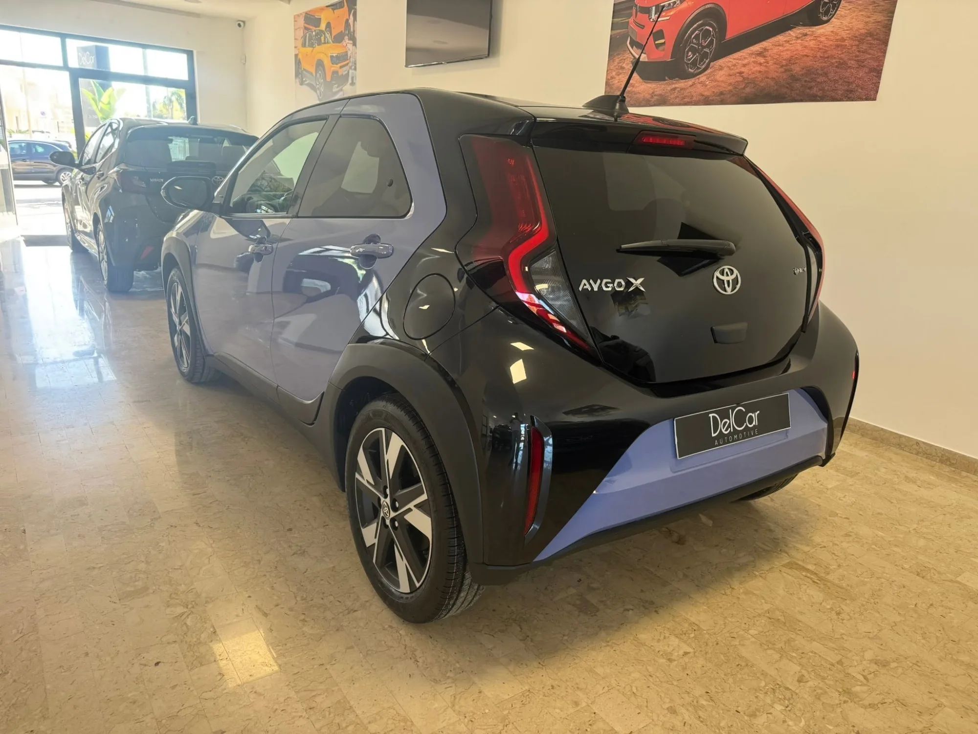 Toyota Aygo X ICON Full Hybrid MY26 115 Cv. 2026 — foto 4 di 10