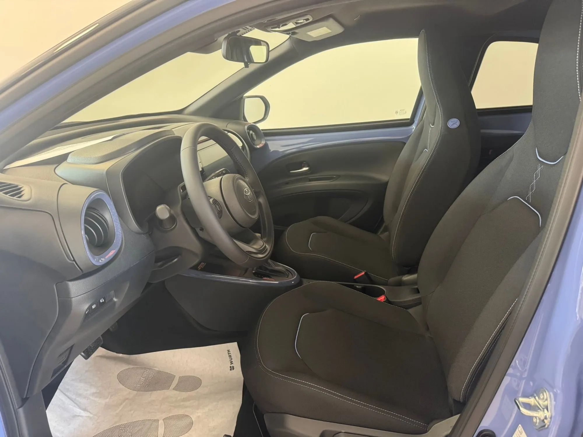 Toyota Aygo X ICON Full Hybrid MY26 115 Cv. 2026 — foto 5 di 10