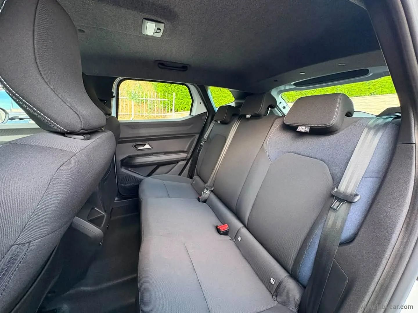 Dacia Duster Eco-G 1.2 120 Cv. Expression GPL 2026 — foto 10 di 13