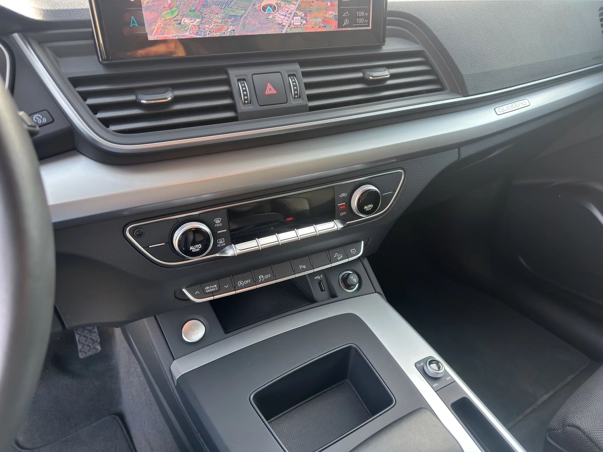 Audi Q5 40 2.0 TDI MHEV QUATTRO S LINE S-TRONIC 2024 — foto 16 di 23