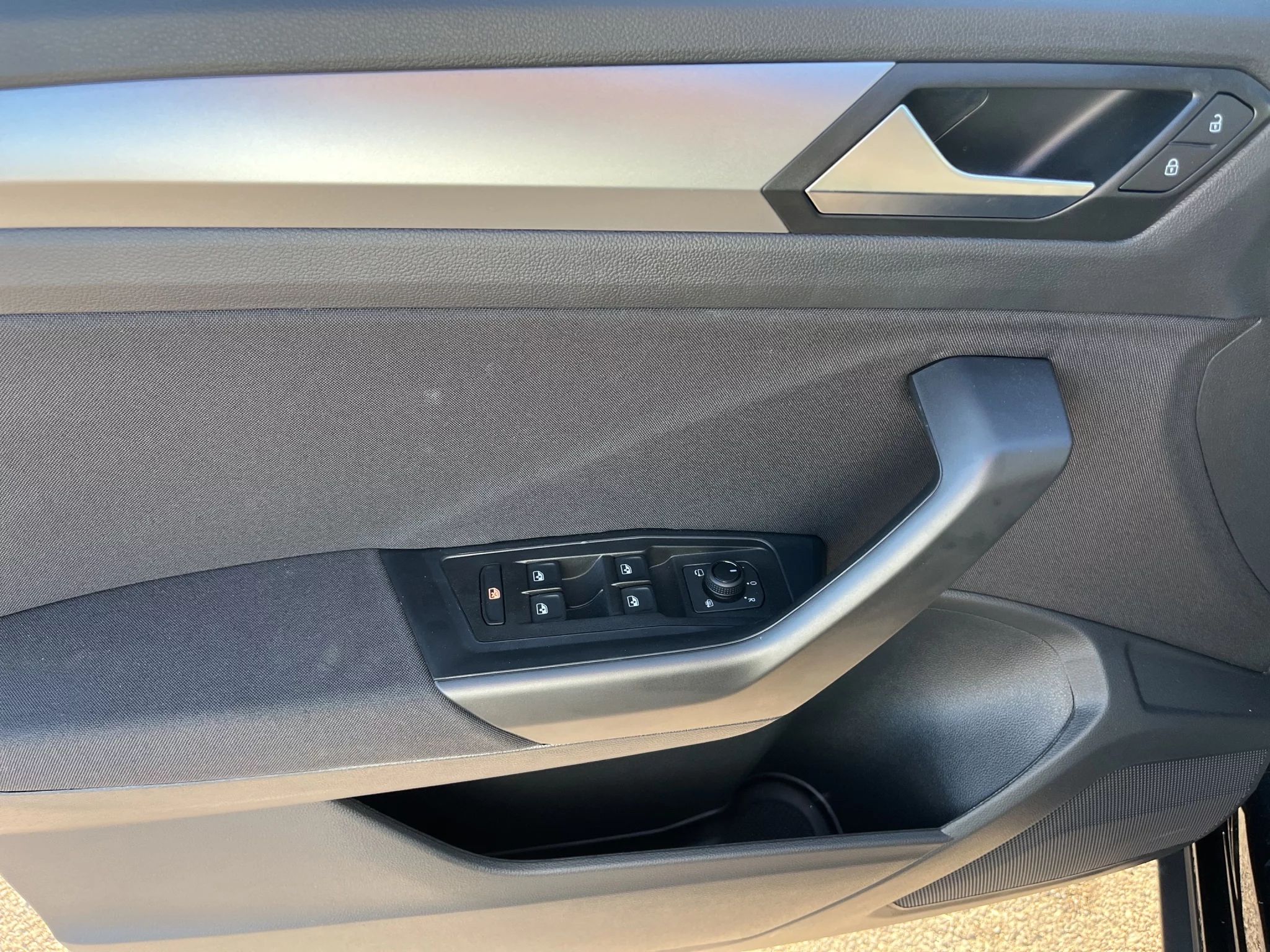 Volkswagen T-Roc 2.0 TDI EDITION PLUS 2025 — foto 12 di 21