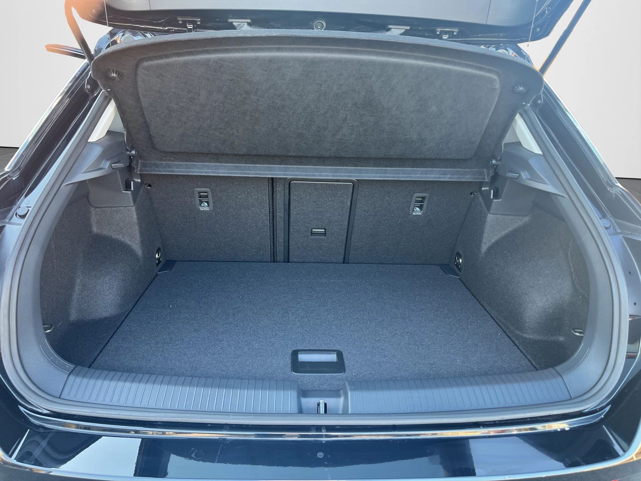 Volkswagen T-Roc 2.0 TDI EDITION PLUS 2025 — foto 19 di 21