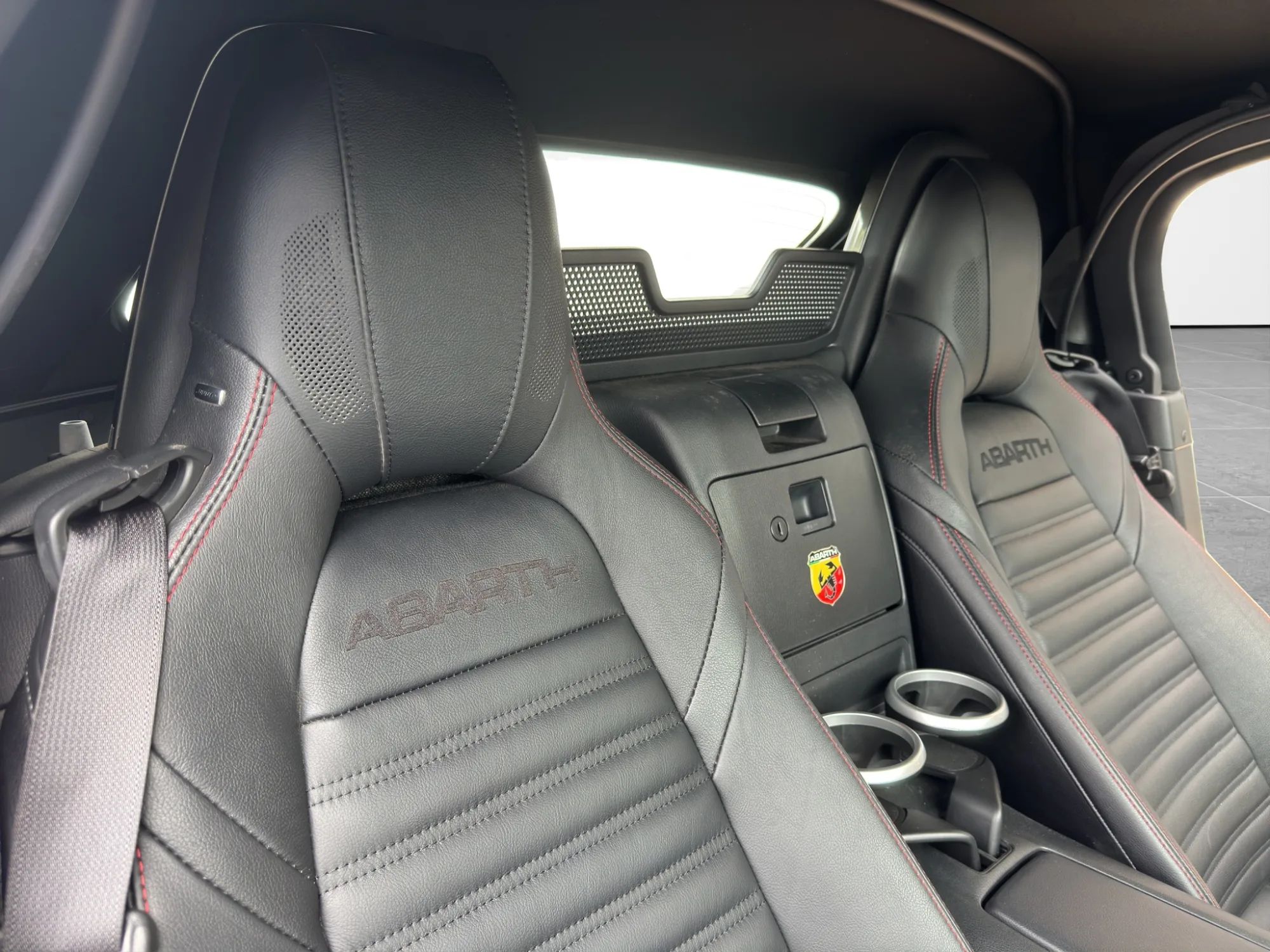 Abarth 124 124 Spider 1.4 T-Jet 170 Cv  70 • Anniversario 2019 — foto 18 di 22