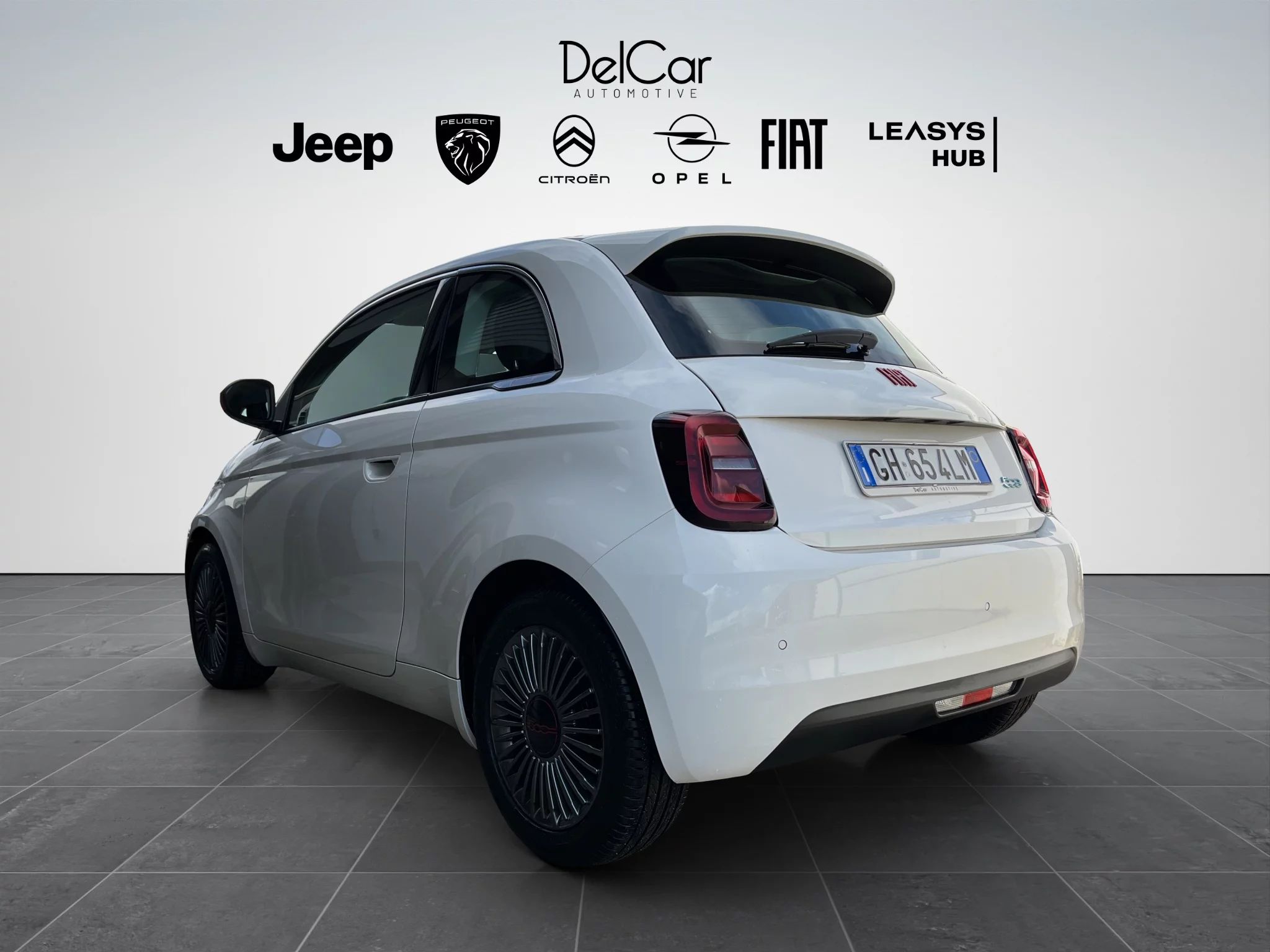 Fiat 500e 100% Elettrica RED 2021 — foto 4 di 19