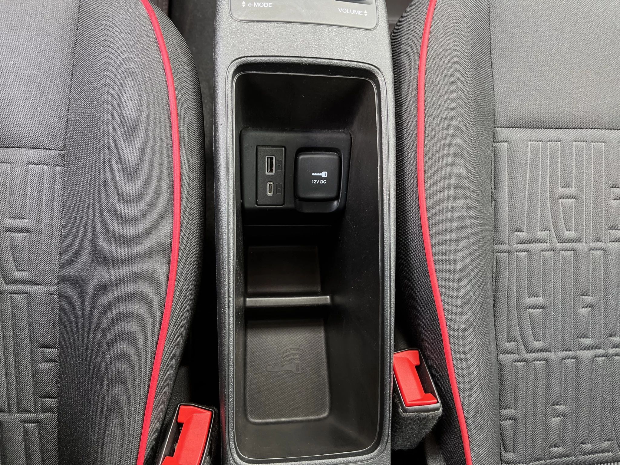 Fiat 500e 100% Elettrica RED 2021 — foto 19 di 19