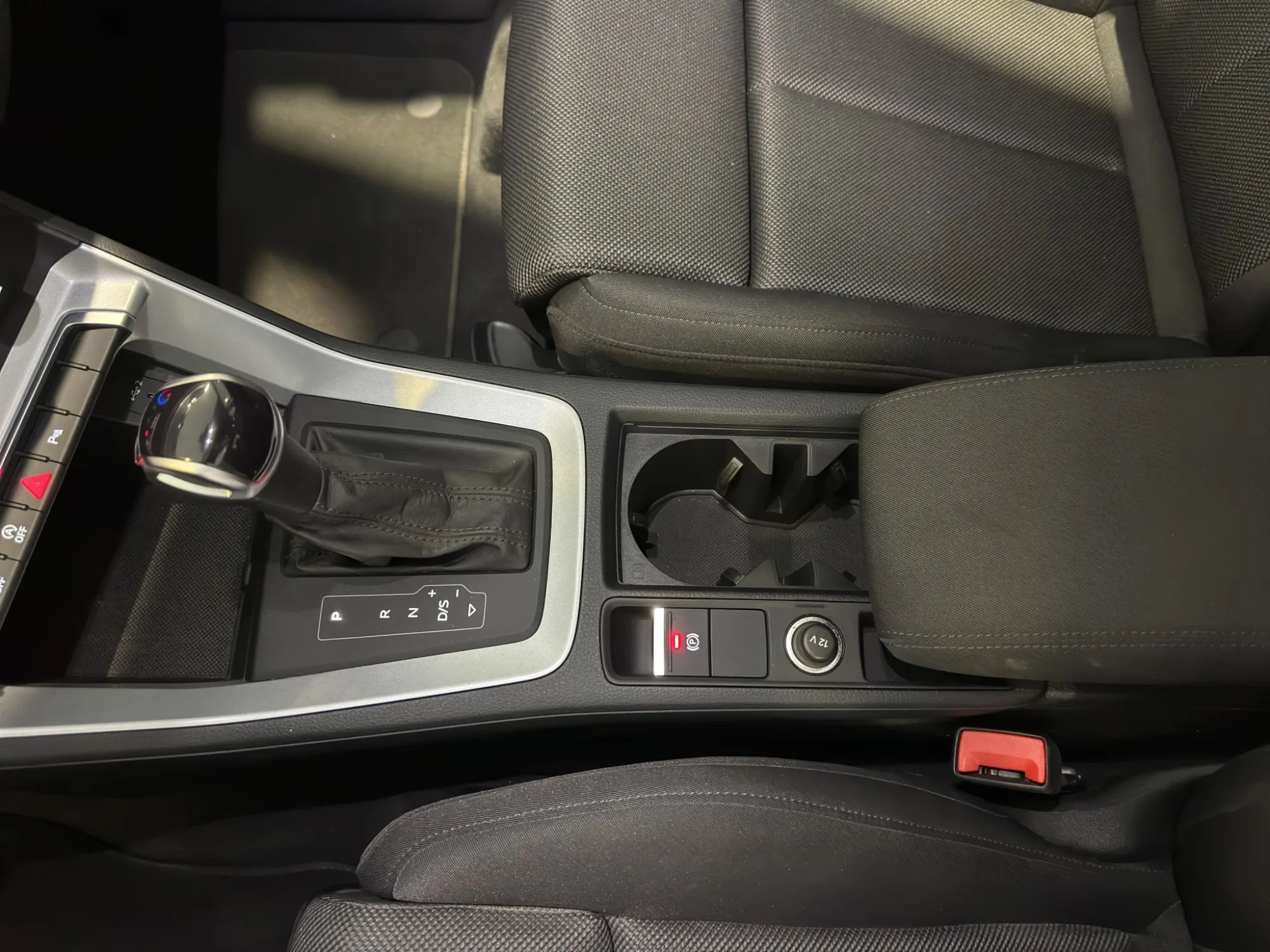 Audi Q3 Suv 35 TDI 150 Cv. S-Tronic Business Advanced 2024 — foto 17 di 21
