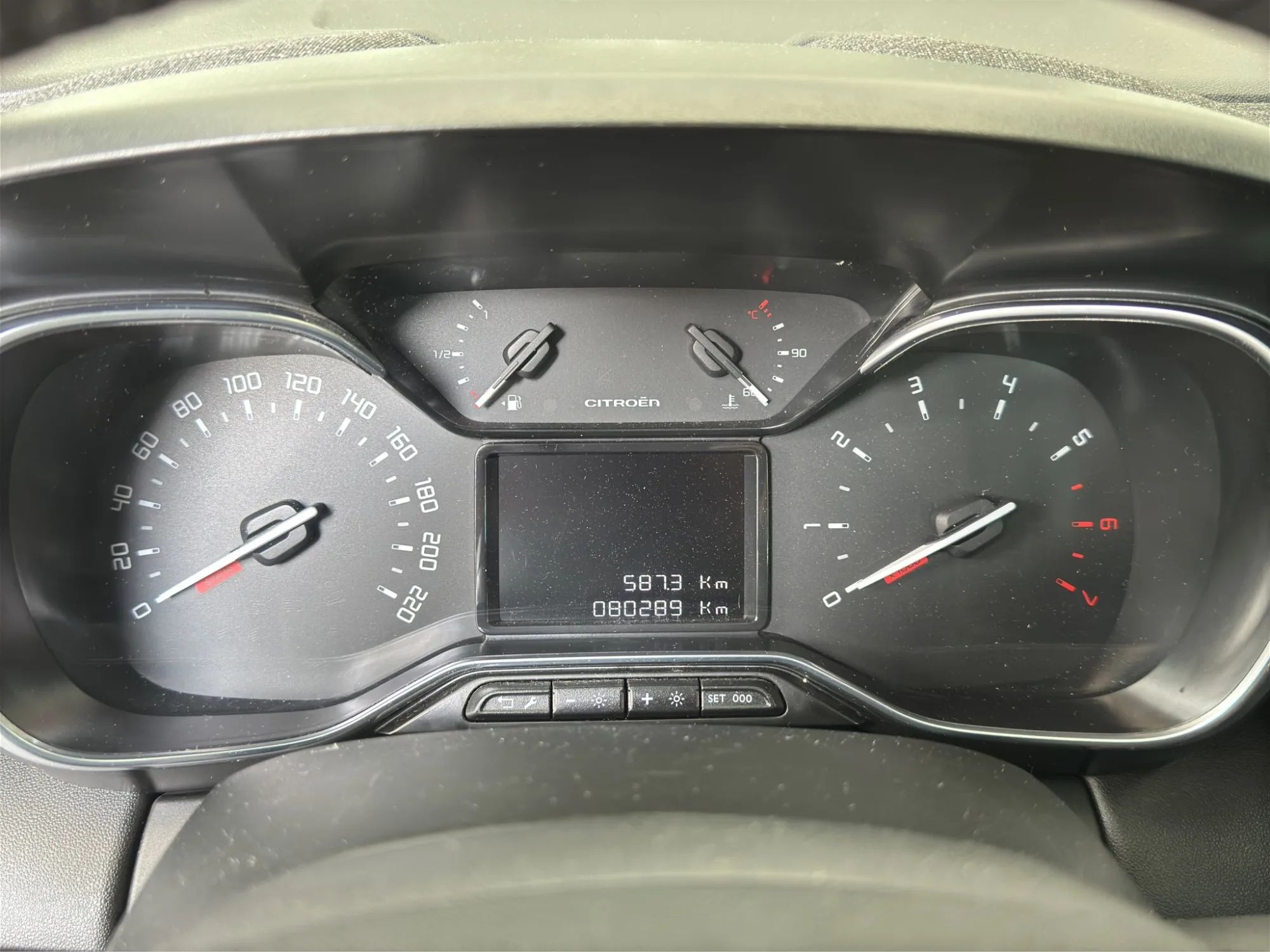 Citroën C3 AIR CROSS AIRCROSS 1.5 BLUEHDI SHINE 2022 — foto 11 di 19