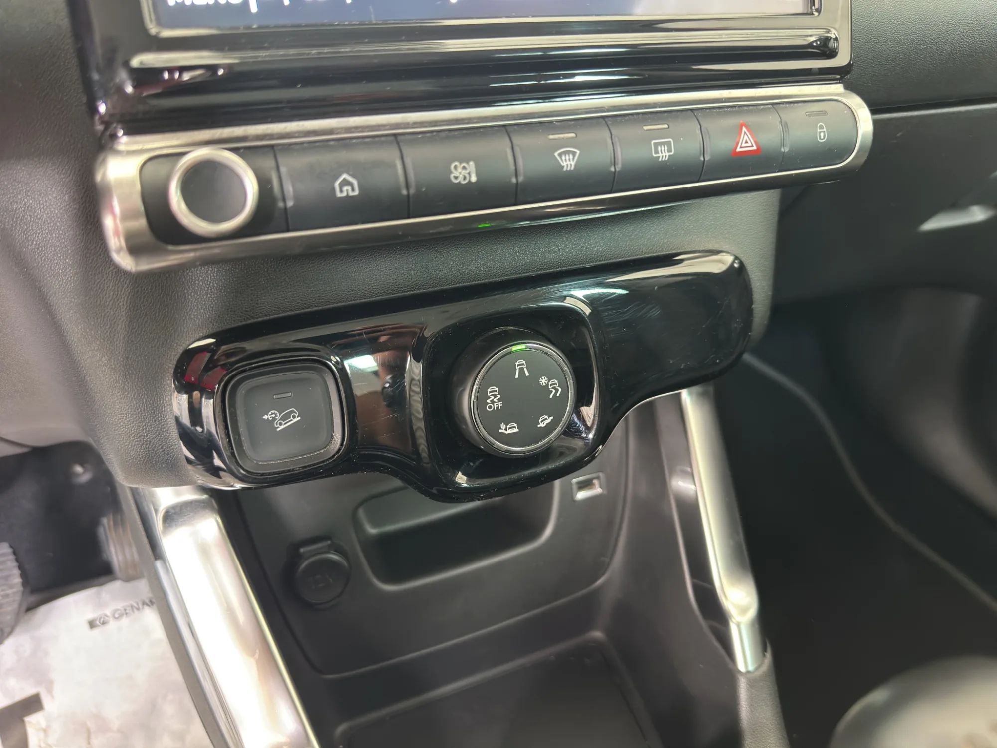 Citroën C3 AIR CROSS AIRCROSS 1.5 BLUEHDI SHINE 2022 — foto 16 di 19