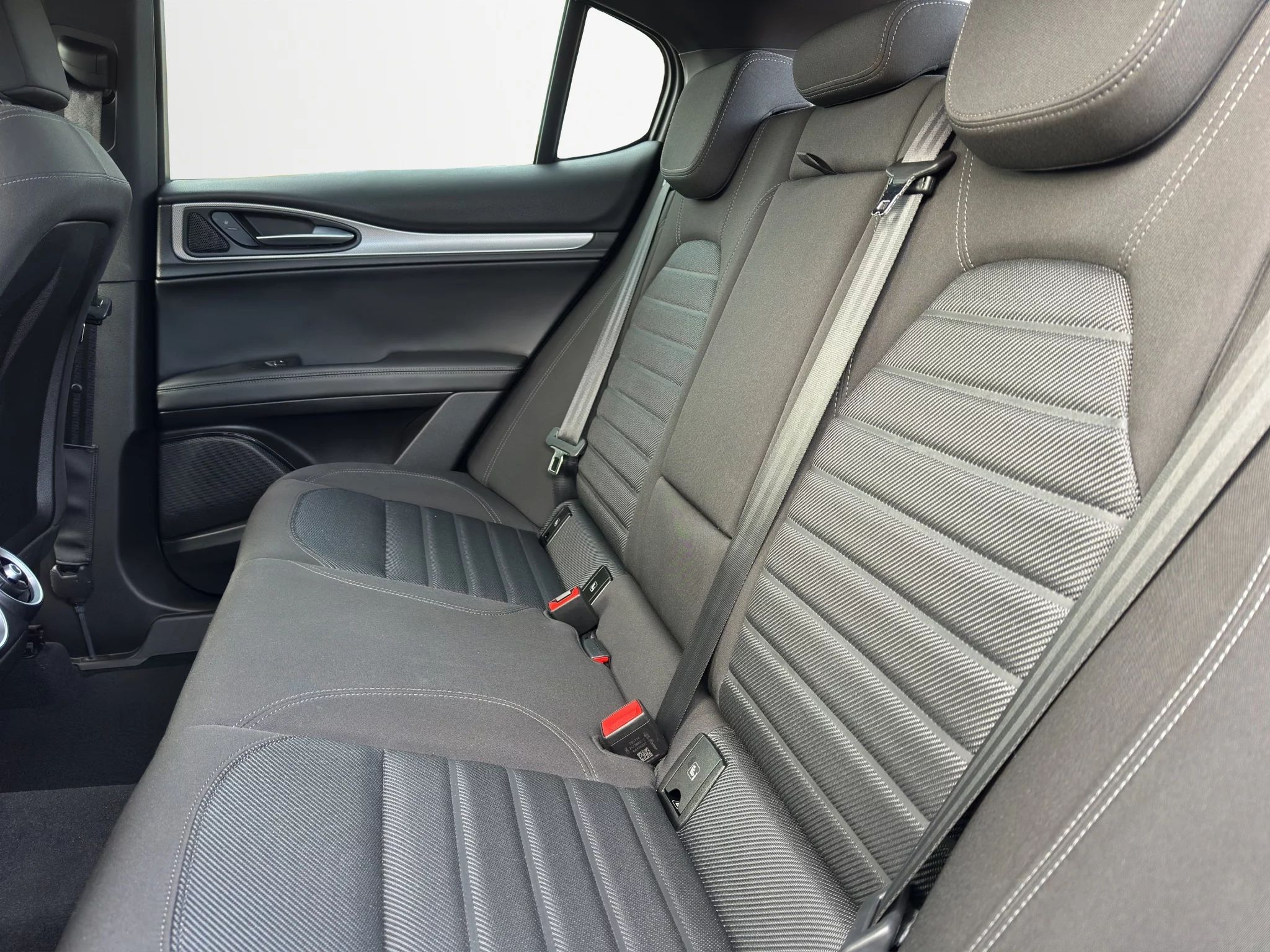 Alfa Romeo Stelvio 2.2 TURBO DIESEL VELOCE AT8 Q4 2024 — foto 13 di 23