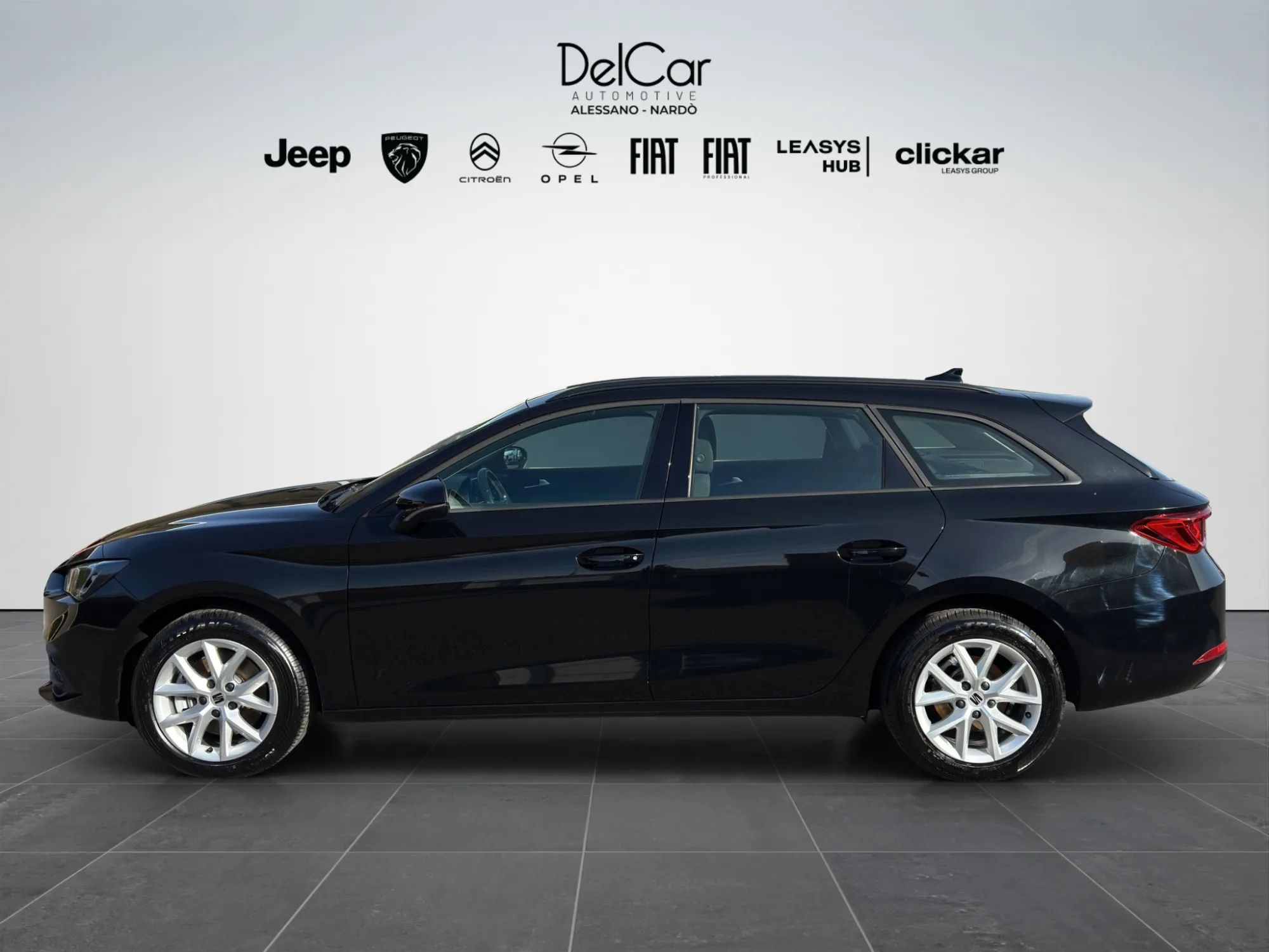 Seat Leon SportsTourer 2.0 TDI 116 Cv. 2023 — foto 3 di 21