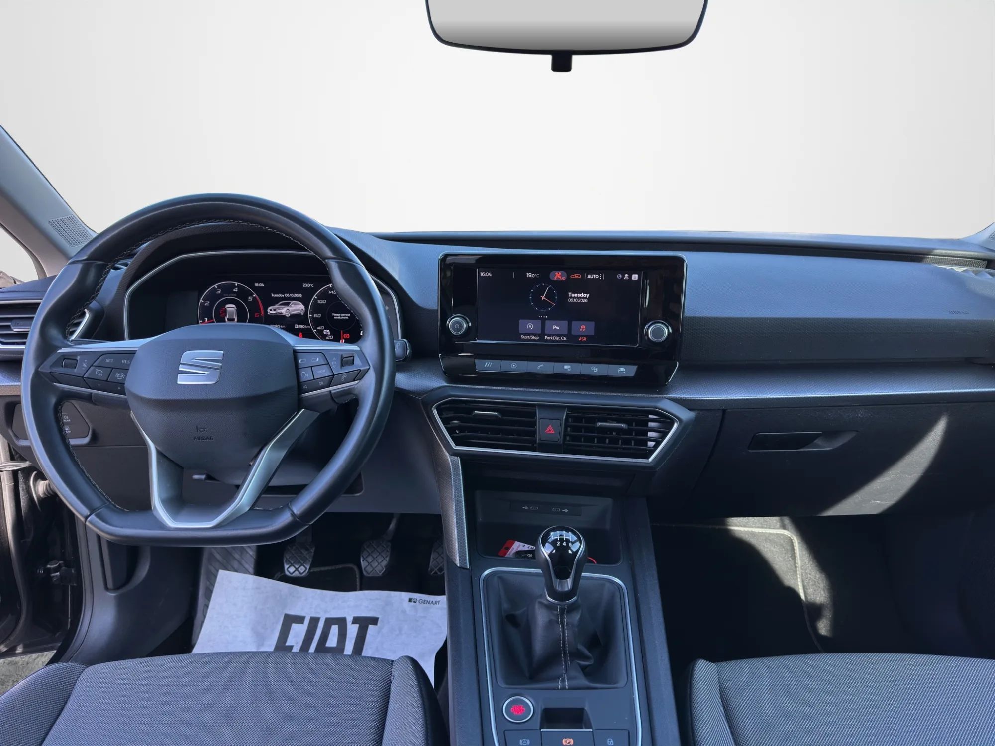 Seat Leon SportsTourer 2.0 TDI 116 Cv. 2023 — foto 14 di 21
