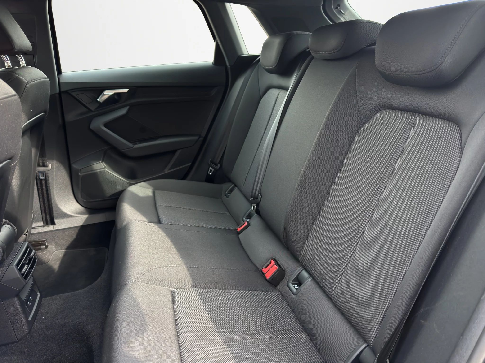 Audi A3 SPORTBACK 35 TDI 2.0 S-TRONIC BUSINESS 2023 — foto 12 di 19
