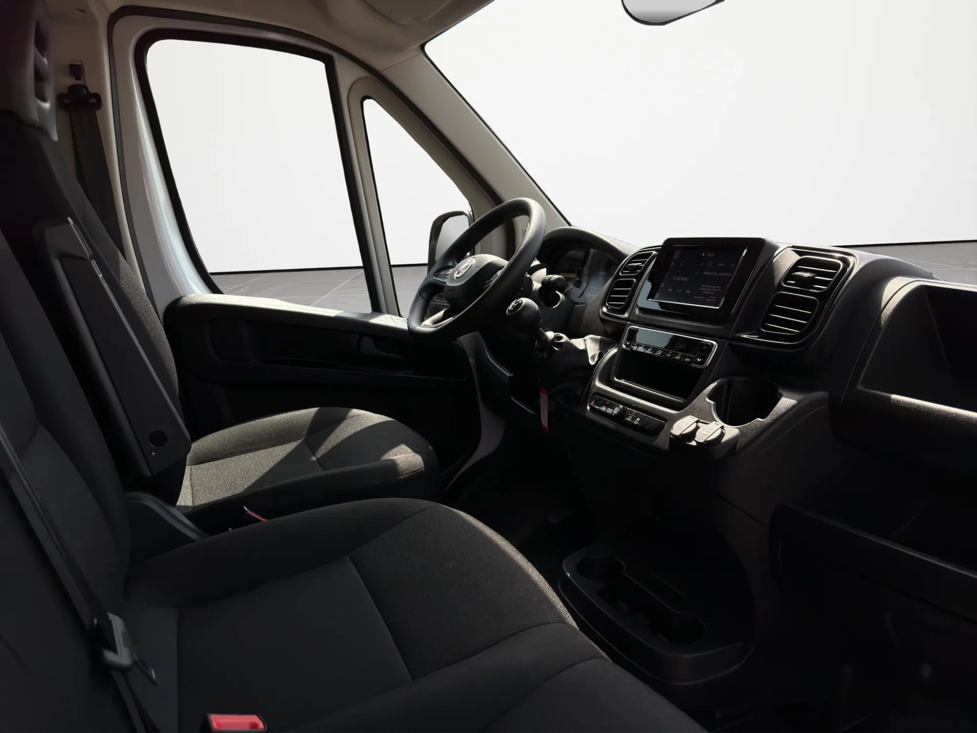 Fiat Ducato 2023 — foto 18 di 22