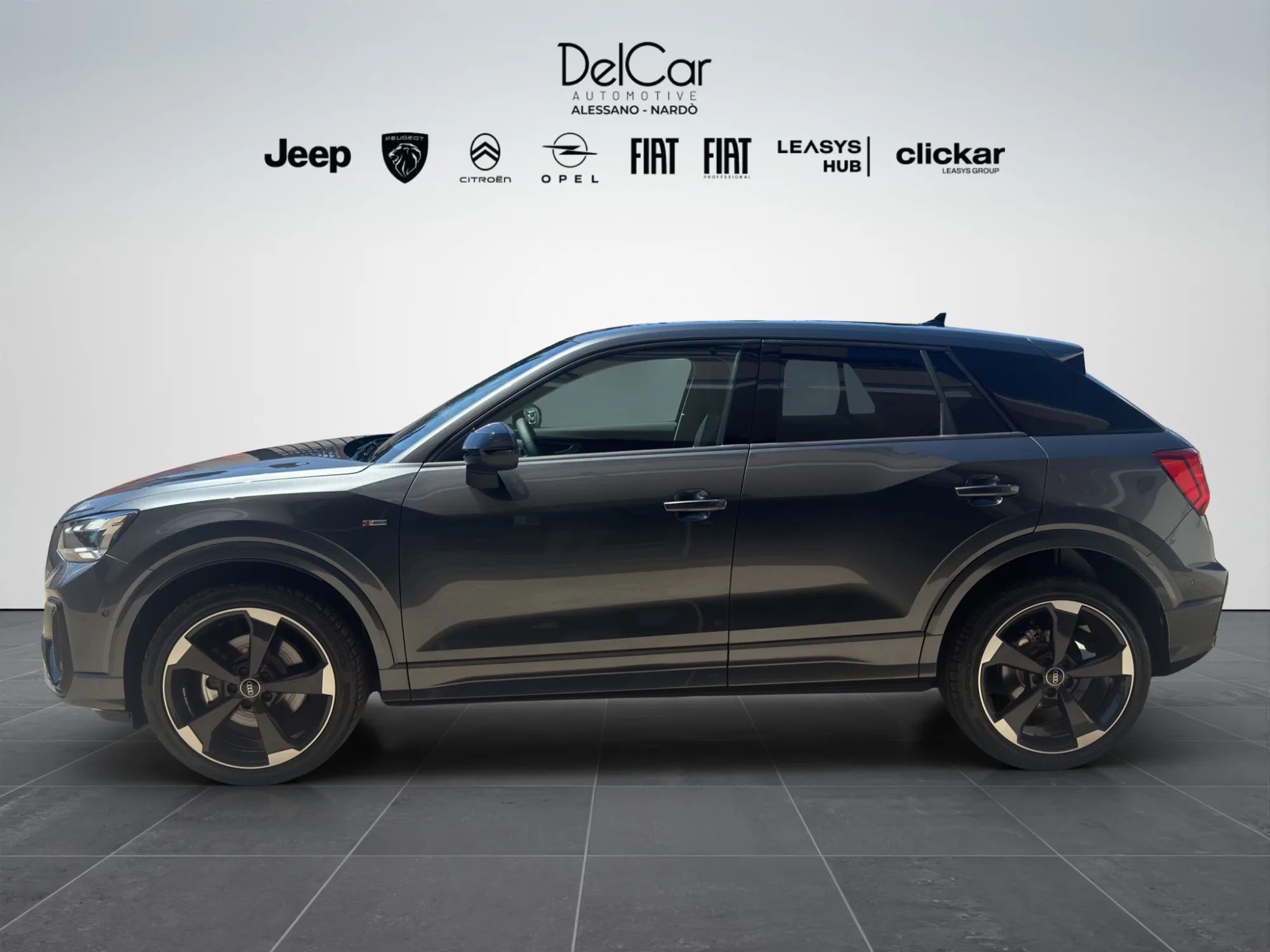 Audi Q2 30 2.0 TDI Identity Black 2025 — foto 3 di 18