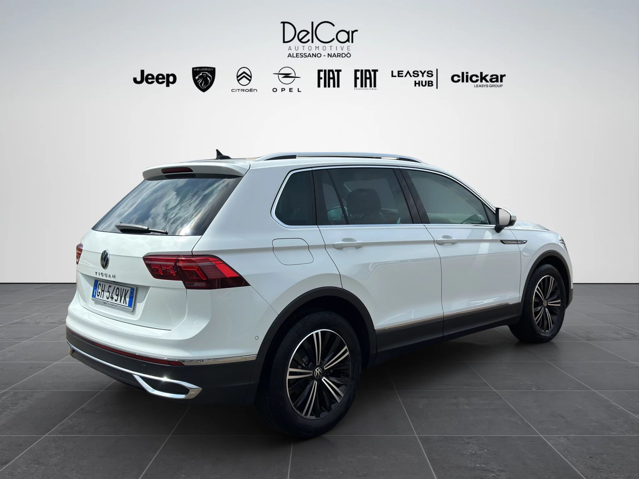Volkswagen Tiguan 2.0 TDI DSG ELEGANCE 2022 — foto 6 di 24