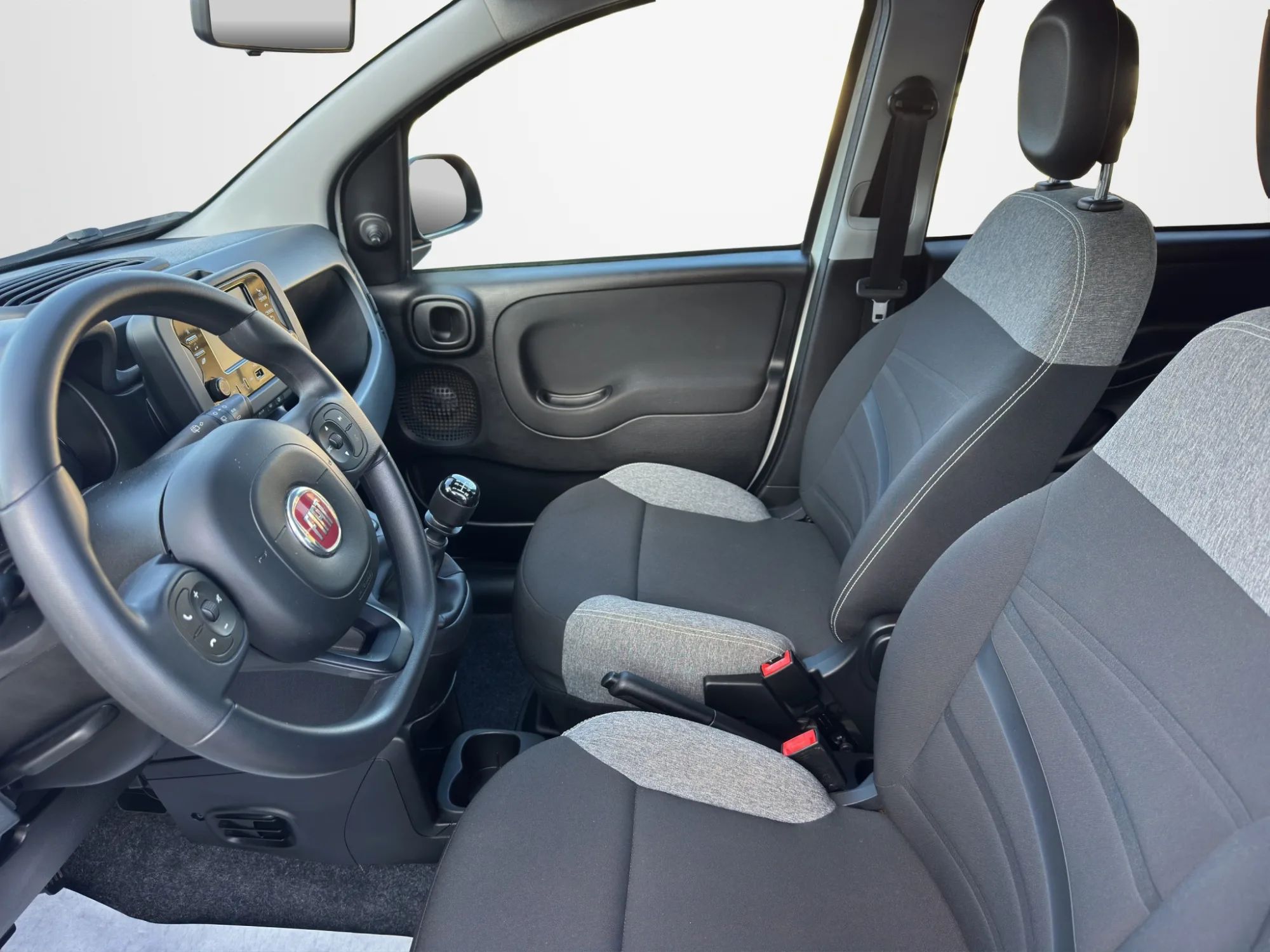 Fiat Panda 1.0 70 Cv. Hybrid City Life 2022 — foto 9 di 20