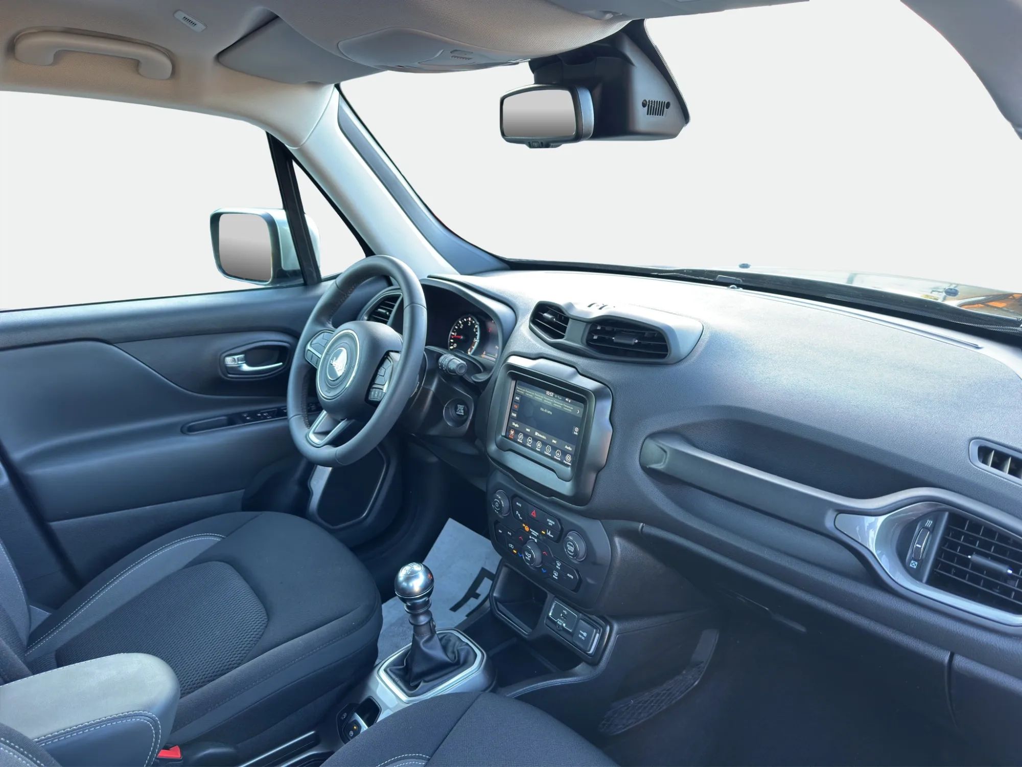 Jeep Renegade 1.6 MJT Limited 2022 — foto 18 di 21