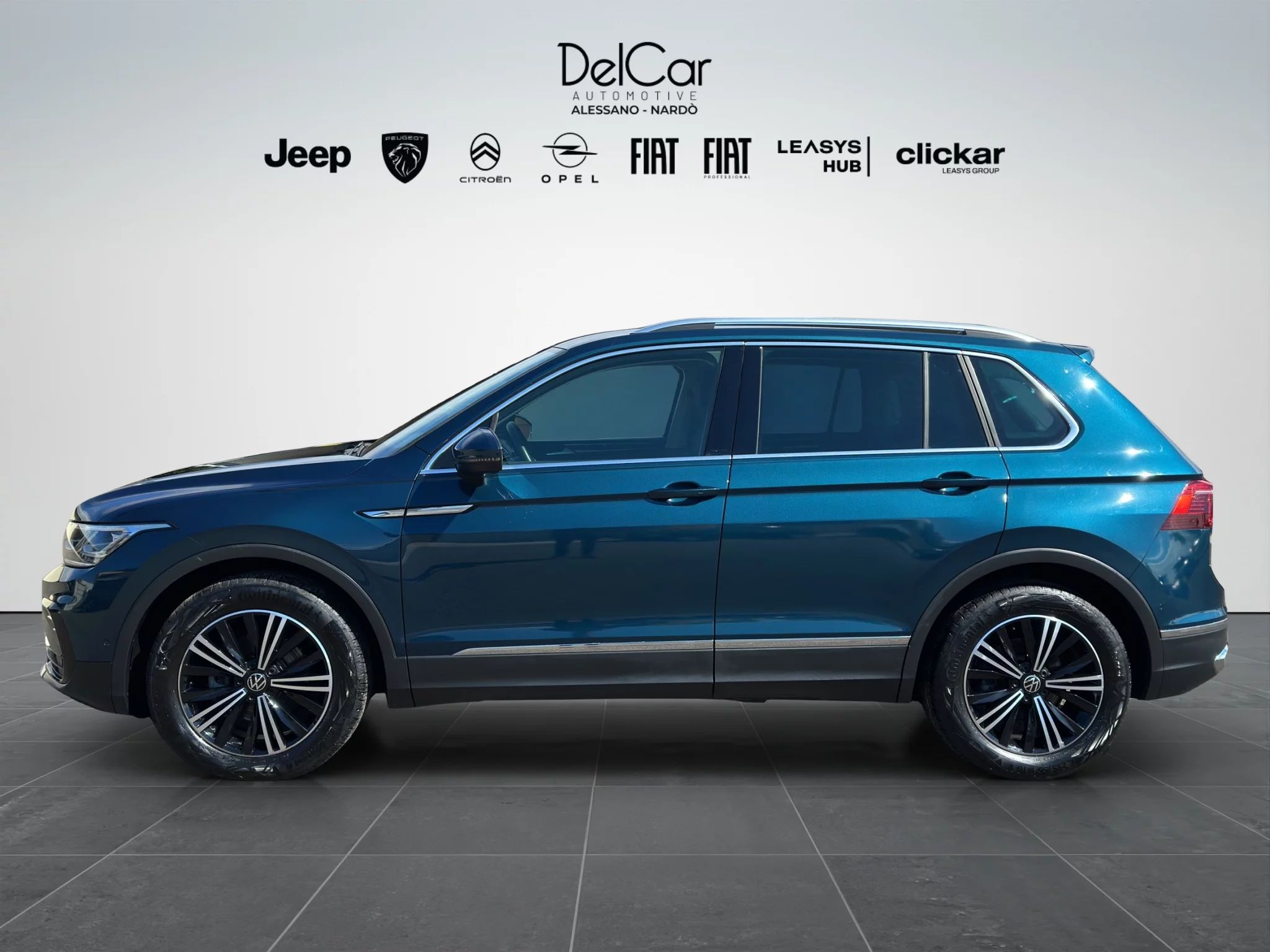 Volkswagen Tiguan 2.0 TDI DSG ELEGANCE 2022 — foto 3 di 21