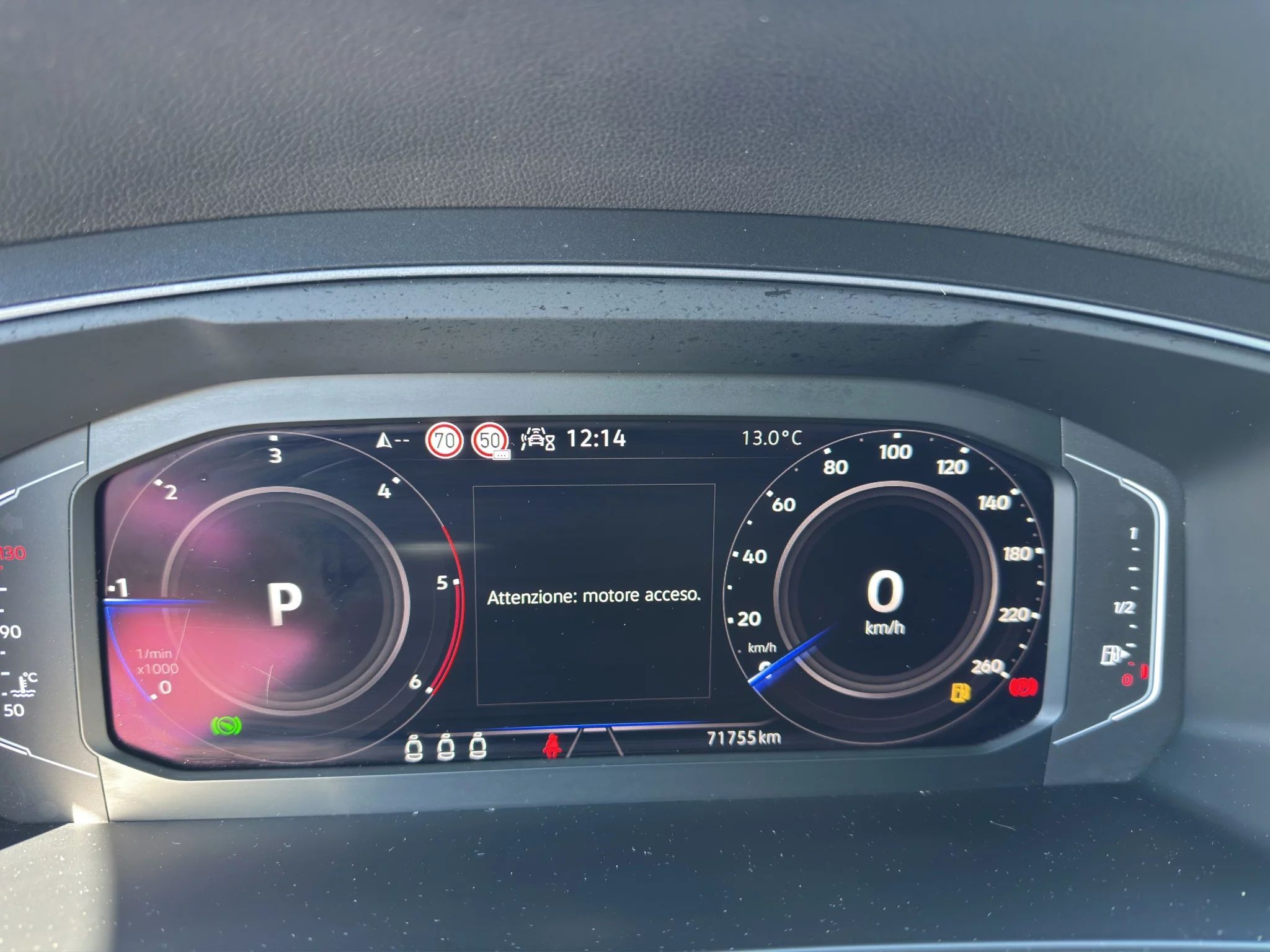 Volkswagen Tiguan 2.0 TDI DSG ELEGANCE 2022 — foto 11 di 21