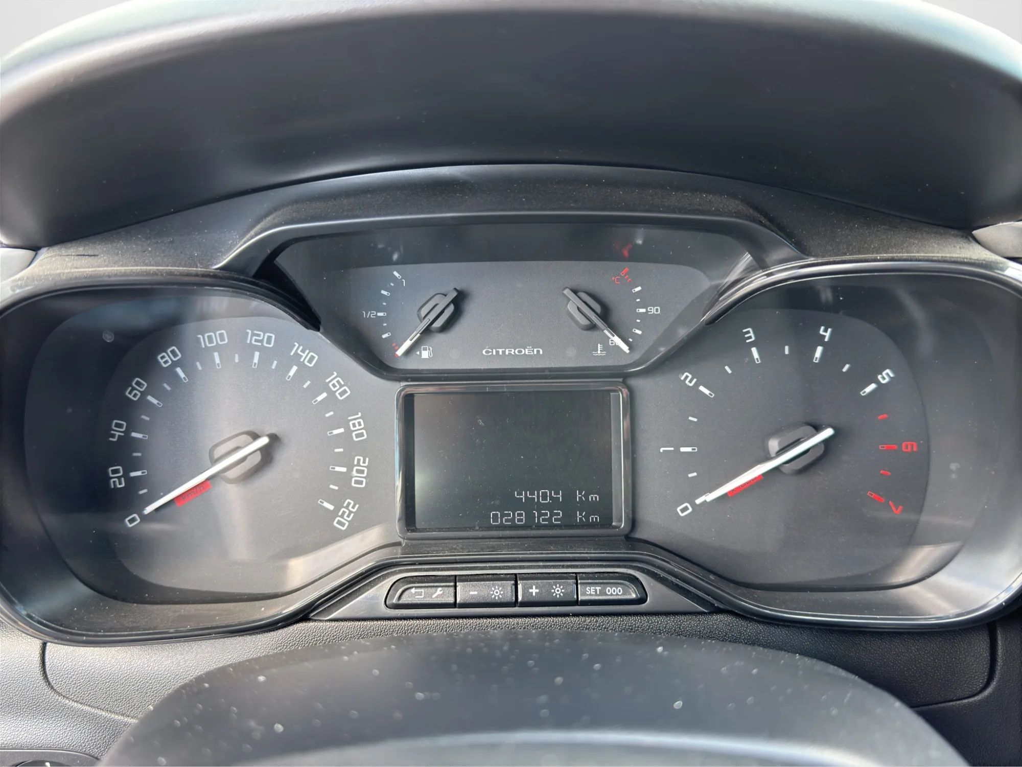 Citroën C3 1.5 BlueHDI 100 Cv. Plus 2024 — foto 11 di 20